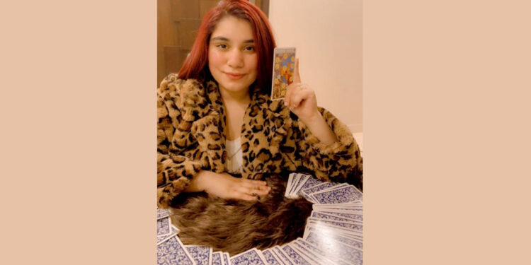 Shivanshi Bhutani: Best tarot card reader and healer in India