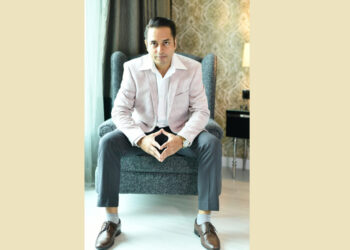 Unlocking the Power of Mindfulness with Gomteshwwar Jaiin: Embrace the Present Moment